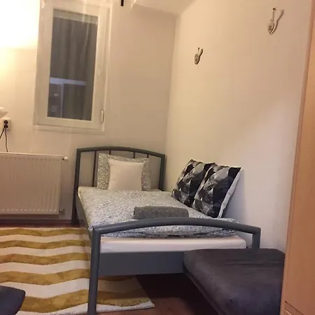 Freebird Apartman * Erlau